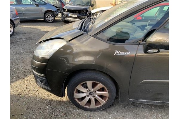 Recambio de aleta delantero izquierda para citroen c4 picasso 1.6 hdi referencia OEM IAM 7840V1  