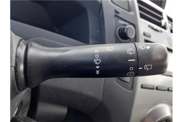 Recambio de mando limpiaparabrisas para toyota yaris (ksp9/scp9/nlp9) 1.0 vvt-i referencia OEM IAM 84652-0D031  