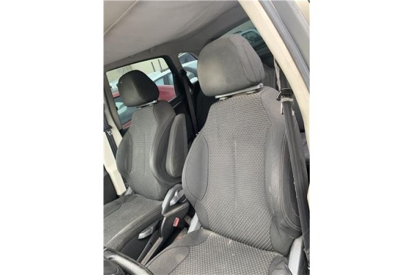 Recambio de asiento delantero izquierdo para citroen c4 picasso 1.6 hdi referencia OEM IAM 8862JP  