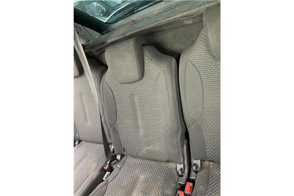 Recambio de asiento trasero central para citroen c4 picasso 1.6 hdi referencia OEM IAM 8881QF  