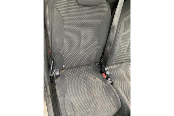 Recambio de asientos trasero derecho para citroen c4 picasso 1.6 hdi referencia OEM IAM 8881QG  