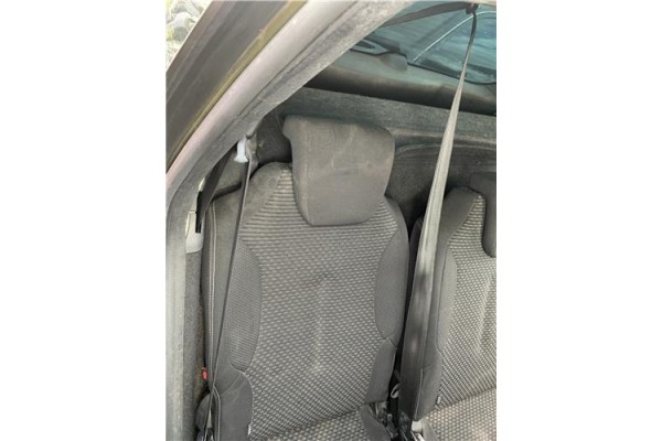 Recambio de asientos trasero derecho para citroen c4 picasso 1.6 hdi referencia OEM IAM 8881QG  