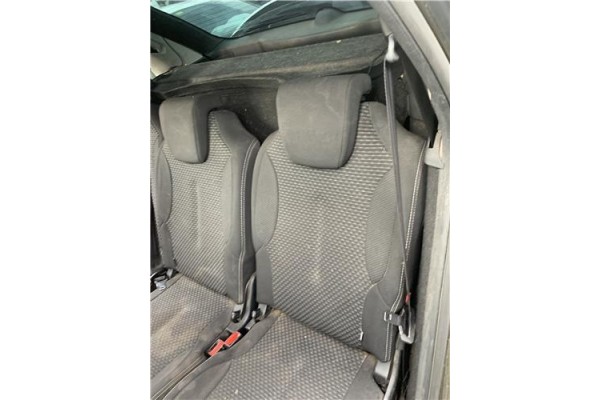 Recambio de asientos trasero izquierdo para citroen c4 picasso 1.6 hdi referencia OEM IAM 8881QE  