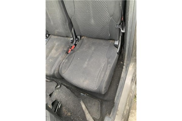 Recambio de asientos trasero izquierdo para citroen c4 picasso 1.6 hdi referencia OEM IAM 8881QE  
