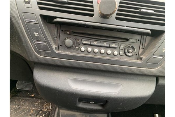 Recambio de autoradio para citroen c4 picasso 1.6 hdi referencia OEM IAM 6574LY  