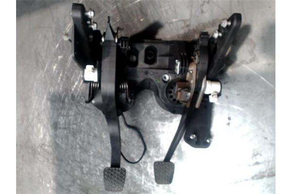 Recambio de juego pedales completo para opel astra k berlina 5p 1.6 dynamic referencia OEM IAM   