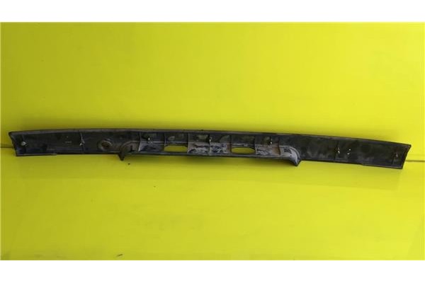 Recambio de piloto trasero derecho para mitsubishi galant berlina (ea0) 2.0 2000 elegance referencia OEM IAM MB594260  