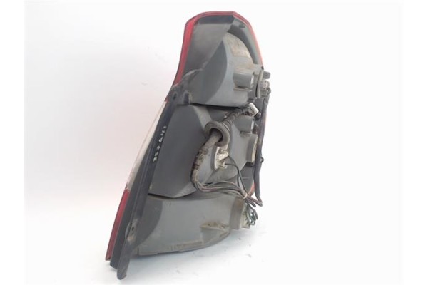 Recambio de piloto trasero izquierdo para hyundai accent (lc) referencia OEM IAM 16392233  