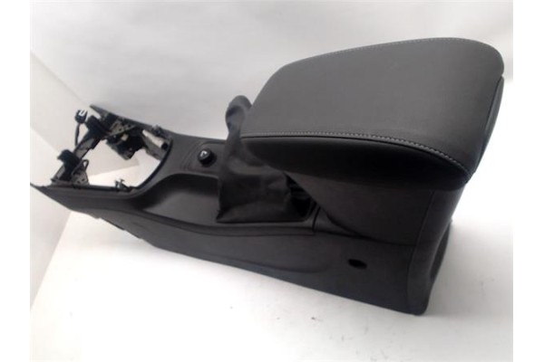 Recambio de embellecedor consola central para opel astra k berlina 5p 1.6 dynamic referencia OEM IAM   
