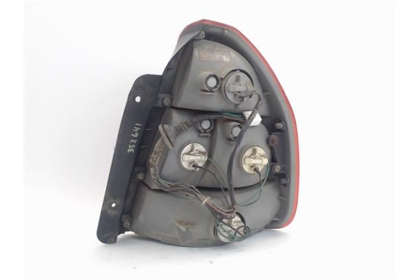 Recambio de piloto trasero izquierdo para hyundai accent (lc) referencia OEM IAM 16392233  