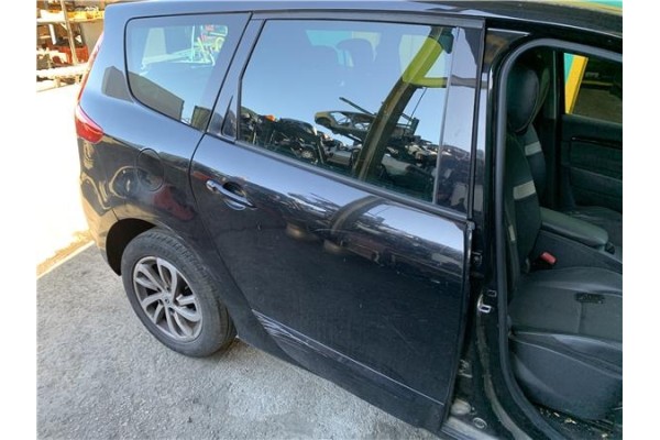 Recambio de puerta trasero derecha para renault grand scénic iii (jz0/1_) 1.5 dci referencia OEM IAM 821007080R 821004555R 