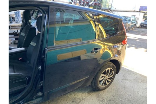 Recambio de puerta trasero izquierda para renault grand scénic iii (jz0/1_) 1.5 dci referencia OEM IAM 821013577R 821013264R 