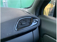 Recambio de rejilla entrada de aire para renault grand scénic iii (jz0/1_) 1.5 dci referencia OEM IAM 687607332R  