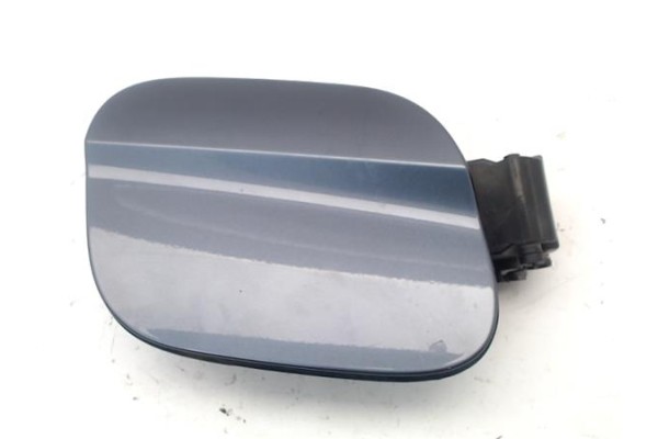 Recambio de tapa exterior combustible para opel astra k berlina 5p 1.6 dynamic referencia OEM IAM   