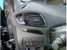 REJILLA ENTRADA DE AIRE 687612773R 