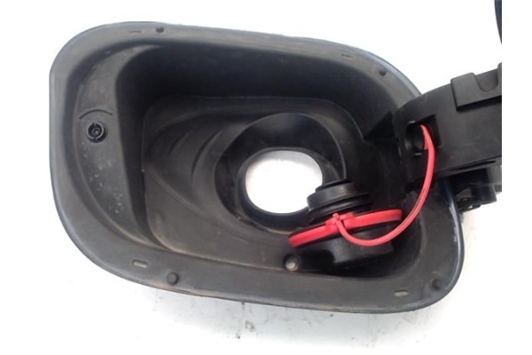 Recambio de tapa exterior combustible para opel astra k berlina 5p 1.6 dynamic referencia OEM IAM   
