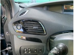 Recambio de rejilla entrada de aire para renault grand scénic iii (jz0/1_) 1.5 dci referencia OEM IAM 687612773R  