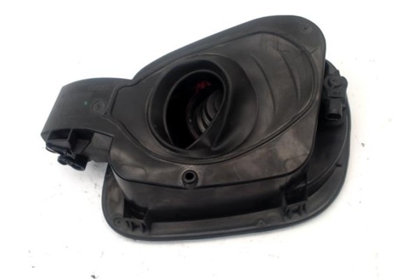 Recambio de tapa exterior combustible para opel astra k berlina 5p 1.6 dynamic referencia OEM IAM   