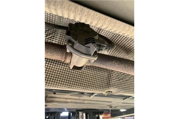 Recambio de valvula escape para renault grand scénic iii (jz0/1_) 1.5 dci referencia OEM IAM 147B08010R 276CZ13111813 