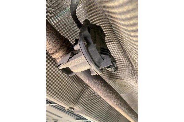 Recambio de valvula escape para renault grand scénic iii (jz0/1_) 1.5 dci referencia OEM IAM 147B08010R 276CZ13111813 