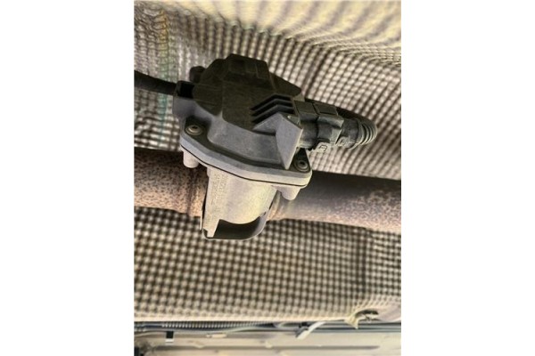 Recambio de valvula escape para renault grand scénic iii (jz0/1_) 1.5 dci referencia OEM IAM 147B08010R 276CZ13111813 