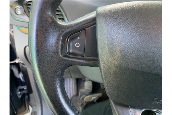 Recambio de volante para renault grand scénic iii (jz0/1_) 1.5 dci referencia OEM IAM 484006621R  