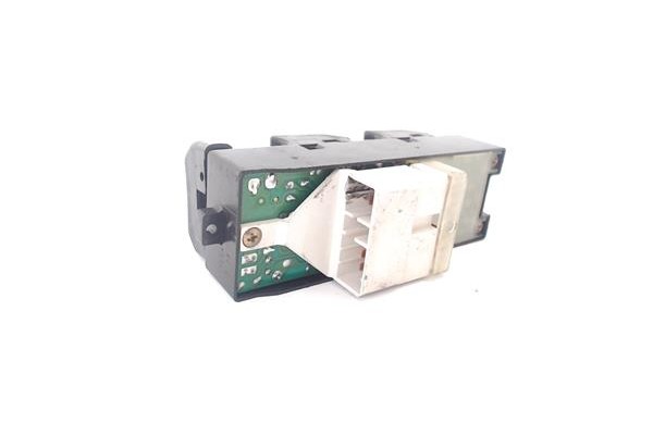 Recambio de mando elevalunas delantero izquierdo para suzuki liana (rh/er) 1.6 referencia OEM IAM 3799054G31P4Z  