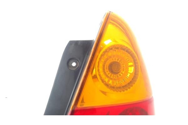 Recambio de piloto trasero derecho para suzuki liana (rh/er) 1.6 referencia OEM IAM 3565055G00  