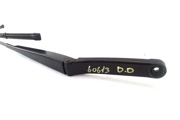 Recambio de brazo limpiaparabrisas delantero derecho para volkswagen golf vi (5k1) 1.6 advance referencia OEM IAM 1Q195541003C  