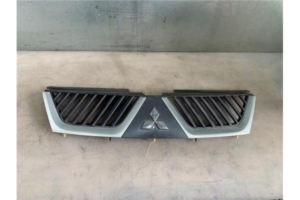 Recambio de rejilla paragolpes delantero para mitsubishi outlander (cw0) 2.0 di-d intense referencia OEM IAM   
