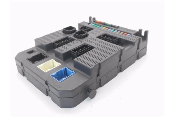 Recambio de bsi para citroen c4 coupe 1.6 vtr referencia OEM IAM 9663798480  