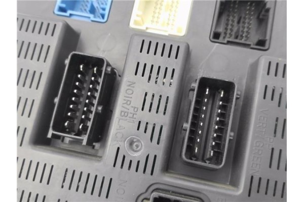 Recambio de bsi para citroen c4 coupe 1.6 vtr referencia OEM IAM 9663798480  