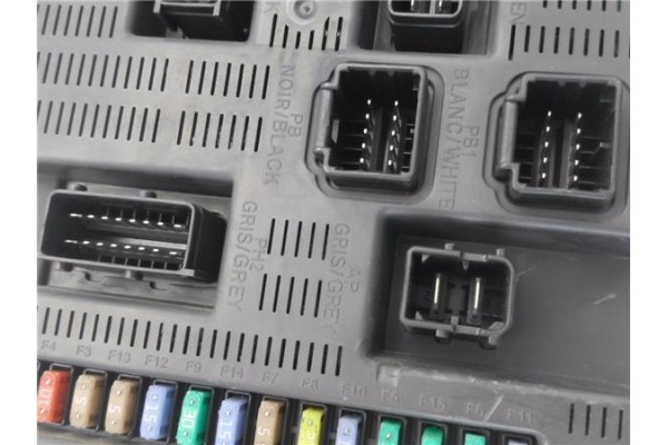 Recambio de bsi para citroen c4 coupe 1.6 vtr referencia OEM IAM 9663798480  