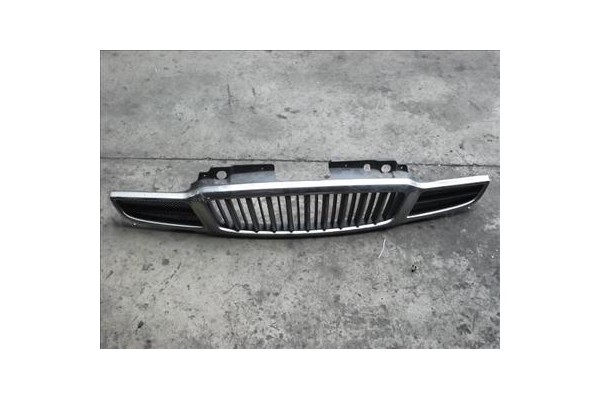 Recambio de rejilla capo para daewoo tacuma 1.6 referencia OEM IAM   