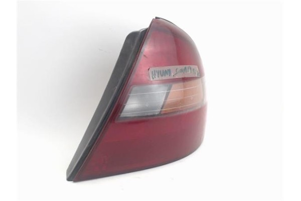 Recambio de piloto trasero derecho para hyundai sonata (y3) referencia OEM IAM 9240234520  
