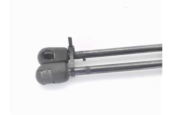 Recambio de amortiguador tapa maletero para seat toledo (1m2) 1.9 tdi referencia OEM IAM 1M5827550A  