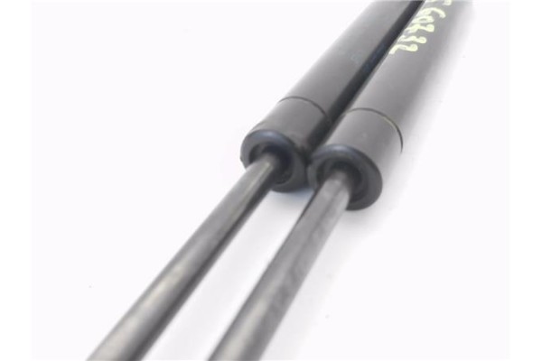 Recambio de amortiguador tapa maletero para seat toledo (1m2) 1.9 tdi referencia OEM IAM 1M5827550A  