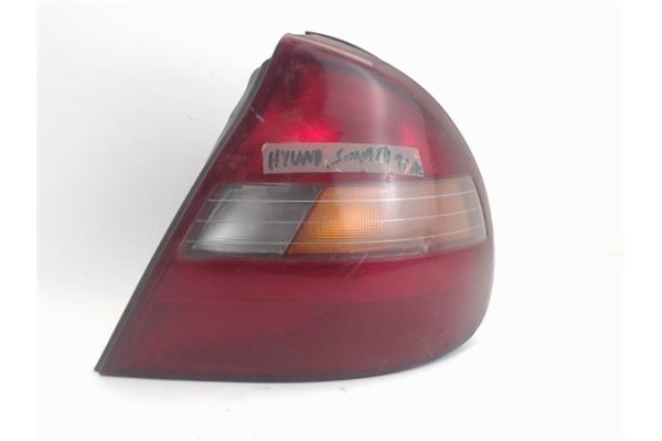 Recambio de piloto trasero derecho para hyundai sonata (y3) referencia OEM IAM 9240234520  