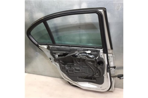 Recambio de puerta trasero izquierda para bmw serie 3 berlina (e46) 2.0 320d referencia OEM IAM 41527034153  