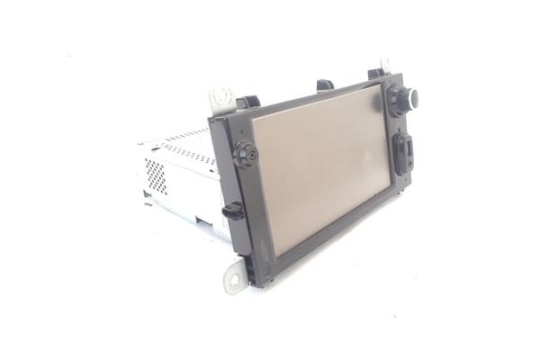 Recambio de autoradio para renault clio iv 0.9 limited referencia OEM IAM 281157941R  