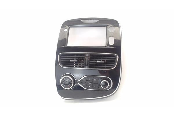 Recambio de consola para renault clio iv 0.9 limited referencia OEM IAM 687502204R  