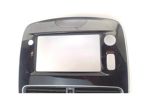 Recambio de consola para renault clio iv 0.9 limited referencia OEM IAM 687502204R  