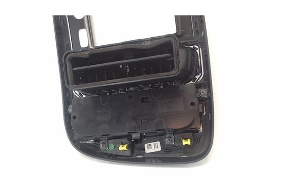 Recambio de consola para renault clio iv 0.9 limited referencia OEM IAM 687502204R  