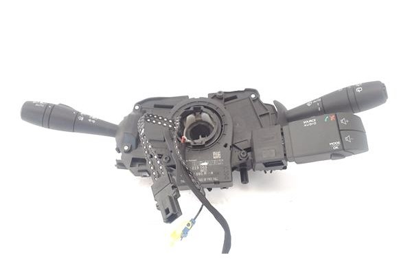 Recambio de mando intermitencia para renault clio iv 0.9 limited referencia OEM IAM 255675887RE  
