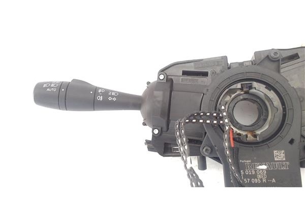 Recambio de mando intermitencia para renault clio iv 0.9 limited referencia OEM IAM 255675887RE  