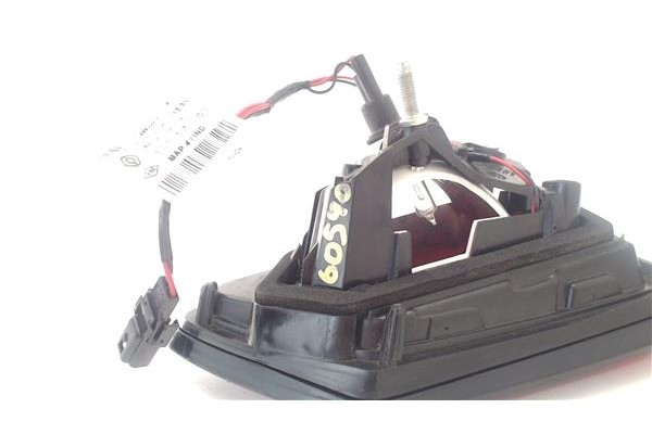 Recambio de piloto porton trasero izquierdo para renault clio iv 0.9 limited referencia OEM IAM 265551311R  