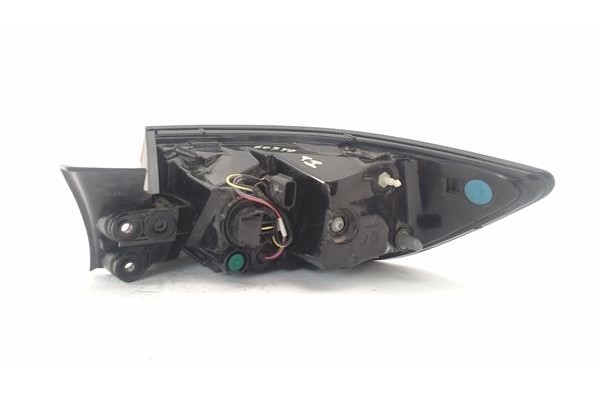 Recambio de piloto trasero izquierdo para renault clio iv 0.9 limited referencia OEM IAM 265554998R  