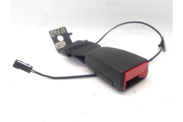 Recambio de anclaje cinturon trasero derecho para opel astra k berlina 5p 1.6 dynamic referencia OEM IAM   
