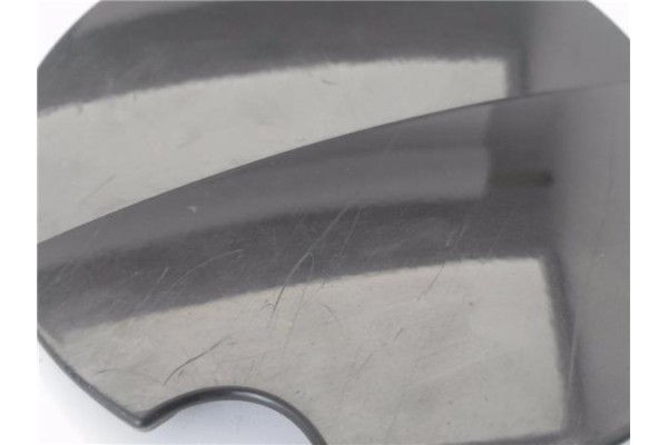 Recambio de tapa exterior combustible para renault twingo (cn0_) 1.2 16v (cn0a) referencia OEM IAM 8200637764  