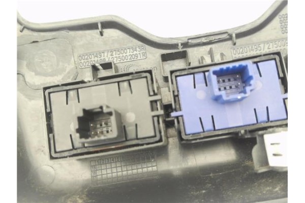 Recambio de embellecedor consola central para dacia dokker 1.5 essential referencia OEM IAM 275009445R  